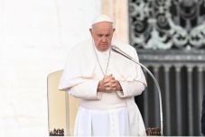 Ferenc pápa bejelentette, hogy a szent év idén karácsonykor kezdődik és 2026. vízkeresztig tart