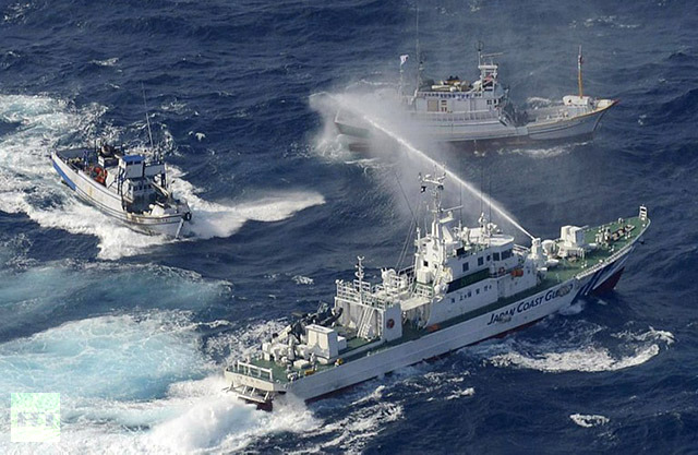 guard-vessel-taiwanese-fishing