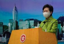 A hongkongi kormányzó is kiállt a választási reformok mellett