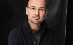 Visszautasította a román állami kitüntetést Alexander Nanau, a colectiv rendezője