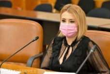 A házbizottságok nevezték ki köztelevízió és a rádió ügyvezető igazgatóit