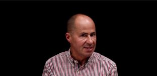 Nyolc részes online előadást mutat be az Ariel Színház