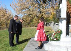 Hősök nélkül bátortalanok és erőtlenek is vagyunk – ’56-os megemlékezés Sarmaságon