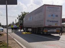 Zebrán gázolt halálra egy idős férfit egy kamion Bihar településen