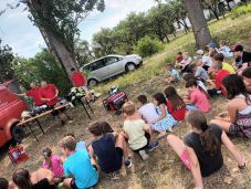 Internetmentes vadkemping Aranyosszéken: íjász- és tűzoltó-hagyományokkal ismerkedtek a résztvevők