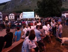 Ideiglenes „otthonában”, Torockón mutatták be Cristian Mungiu R.M.N.-jét