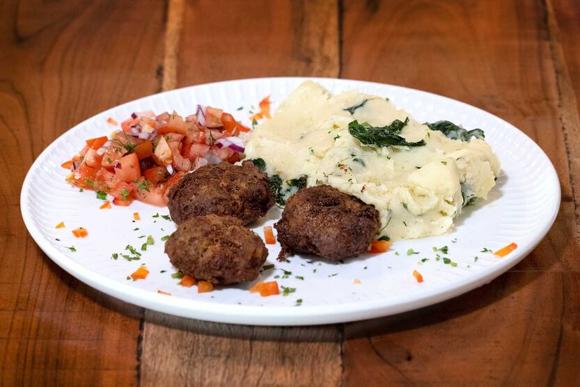 Fasírt spenótos krumplipürével