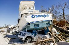 Több mint 40 halálos áldozatot hagyott maga után a hurrikán Floridában