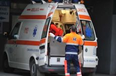 Túlélte az esést a negyedik emeletről lezuhant 2 éves gyermek