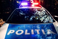 Késsel fenyegette az utcán a járókelőket egy férfi Szebenben