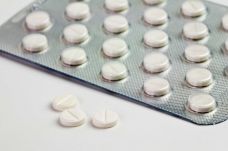 Veszélyes az indokolatlan antibiotikum-terápia és az otthoni gyógyszerfelhalmozás