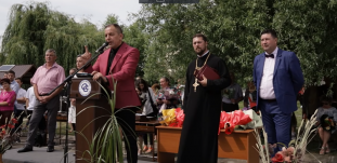 „Tévedjetek! Kívánom, hogy sokszor bukjatok el!” – Így bátorította a végzősöket Margitta polgármestere