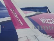 Összekoccant a suceavai reptéren a WizzAir két gépe