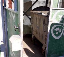 Guberálók rongálják a sepsiszentgyörgyi zárt hulladéklerakókat