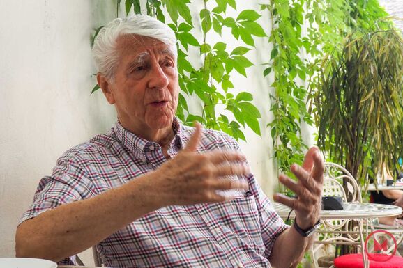 Korniss Péter: Egy eltűnő világ utolsó emlékműveit örökítettem meg