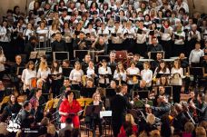 Az eddigi legnagyobb vokálszimfonikus koncerttel indul vasárnap a Szent György napok