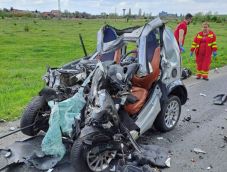 Kamionnal ütközött, esélye sem volt a személyautó sofőrjének