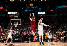 Max Strust bedobta „év kosarát” az NBA-ben (VIDEÓ)