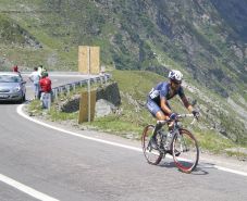 Elütötte egy gépkocsi Novák Eduárd kerékpározó fiát