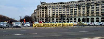 Éhségsztrájkolnak a taxisok