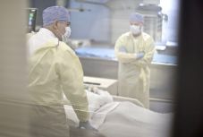 Súlyosan megsérült egy gyerek: áramütést szenvedett, miután felmászott egy vasúti kocsira