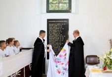 230 éves a mocsolyai templom, elhelyezték a ravatalozó alapkövét