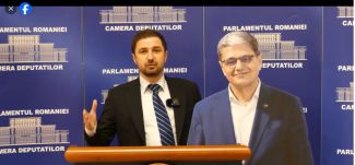 A pénzügyminiszter miatt tüntetett az AUR a parlamentben