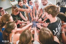 Erasmus+ Ifjúságsegítő projektet szervez Erdélyben az Osonó Színházműhely