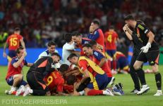 Spanyolország hajrában szerzett góllal győzte le Angliát, megnyerte az Európa-bajnokságot