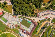 Tűz ütött ki egy strand területén – a turisták kimenekültek