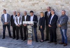 Bemutatkozott az MPE Kézdivásárhelyen, a román pártok is színt vallottak