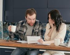 Villany- és gázszámla: Többet fizetünk, mint amennyit fogyasztunk 