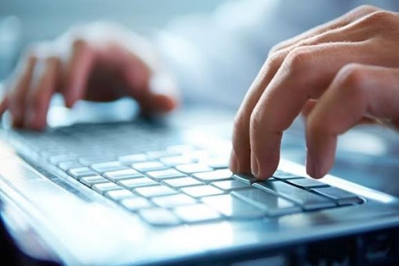 Minden huszadik romániai még sosem internetezett