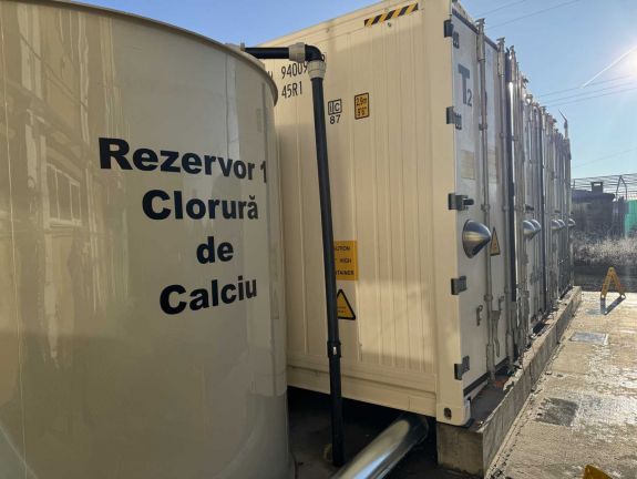 Ivóvíz folyik a dicsőszentmártoni csapokból – Beüzemelték a sótalanító berendezést