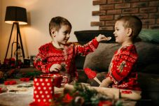 Emelné a gyerekpénzt a munkaügyi miniszter