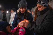 Betlehemből érkező békelánggal gyújtják meg az utolsó adventi gyertyát Sepsiszentgyörgyön