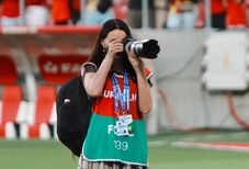 Egy fiatal fotóriporter lezuhant a nagyváradi Cicero-tömbház hetedik emeletéről