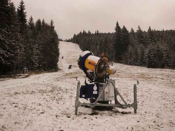 Vakáció hó nélkül – Jelenleg egyetlen sípálya üzemel Hargita megyében