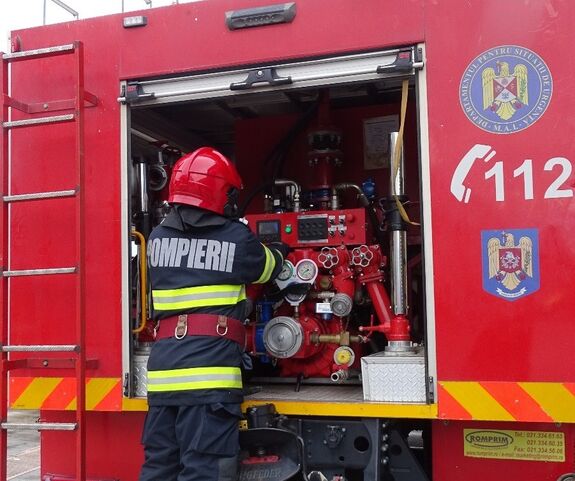 FRISSÍTVE – Farmtűz Szatmár megyében: rágyújtott élettársára a házat egy férfi