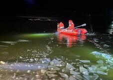 Beszakadt a jég alattuk: kiskorú testvérpár fulladt bele a víztározóba