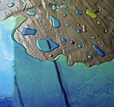 Már a Krím-félszigetet fenyegeti a fekete-tengeri olajkatasztrófa