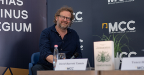 „A férfiuralom jelenléte már nem más, mint elmebaj” – Meddig tart még a patriarchátus? (INTERJÚ)