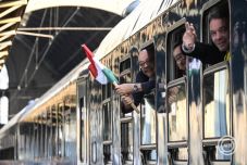 Elindult Csíksomlyóra a Boldogasszony zarándokvonat