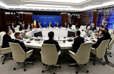 Kormányalakítás: nem született megállapodás a maratoni tárgyaláson – Kelemen Hunor párterápiára küldte a PSD-t és az USR-t