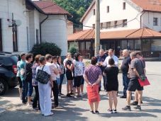 Válaszokat várnak a parajdi sóbánya megélhetés nélkül maradt turisztikai dolgozói (VIDEÓ)