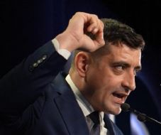 Az AUR az Alkotmánybírósághoz fordul: azt állítják, Nicușor Dan akadályozza az új kormány megalakulását