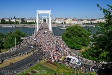 Mintegy 200 ezren vettek részt a Budapest Pride felvonuláson