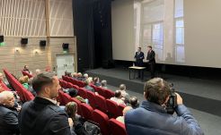 Átadták a szászrégeni felújított Patria mozit 