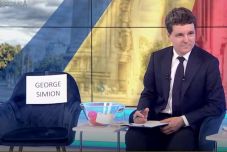 A România TV stúdiójában is üresen maradt Simion széke – Rómába „futott”