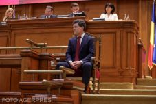 Politico: Nicușor Dan rémálomszerű munkát kezd Románia elnökeként